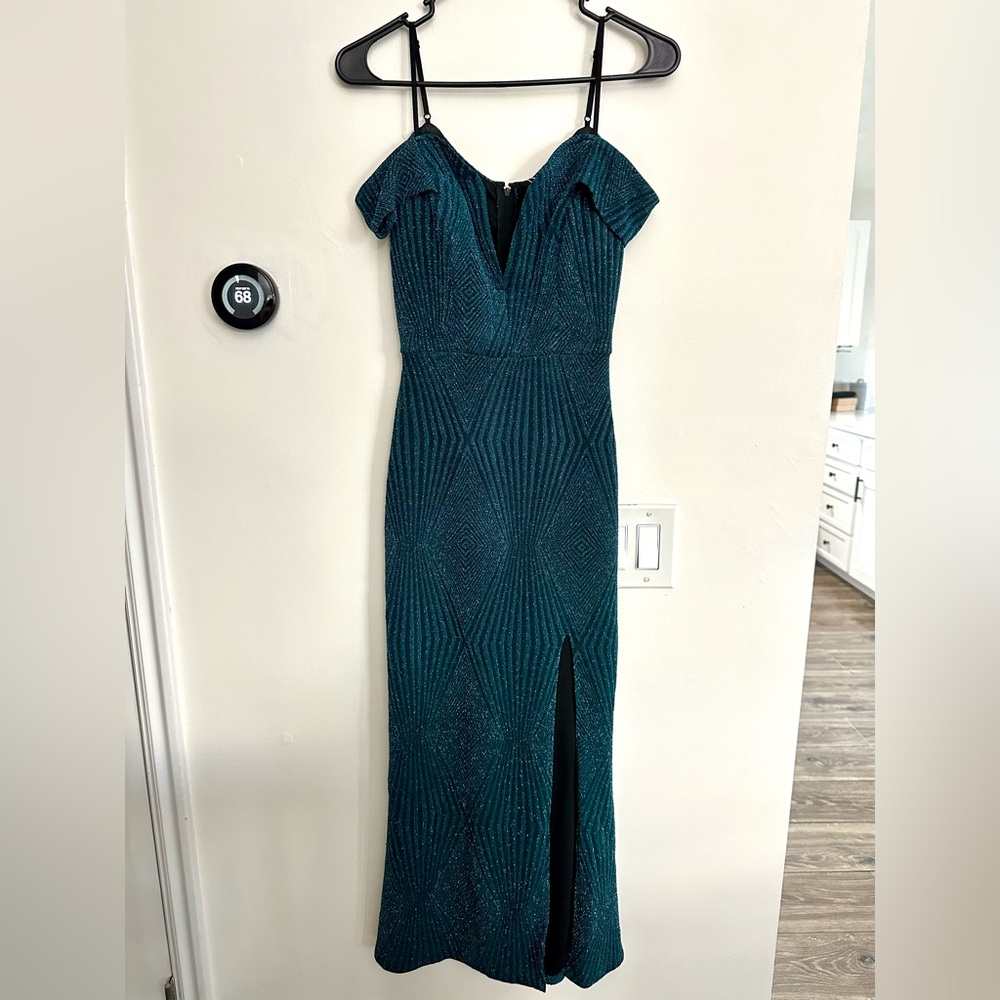 Elegant Teal Maxi Dress with Slit